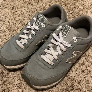 women’s gray new balance is 501 size 9